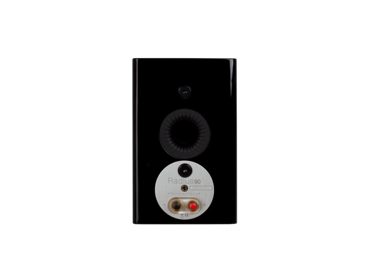 ma_radius_90_black_back