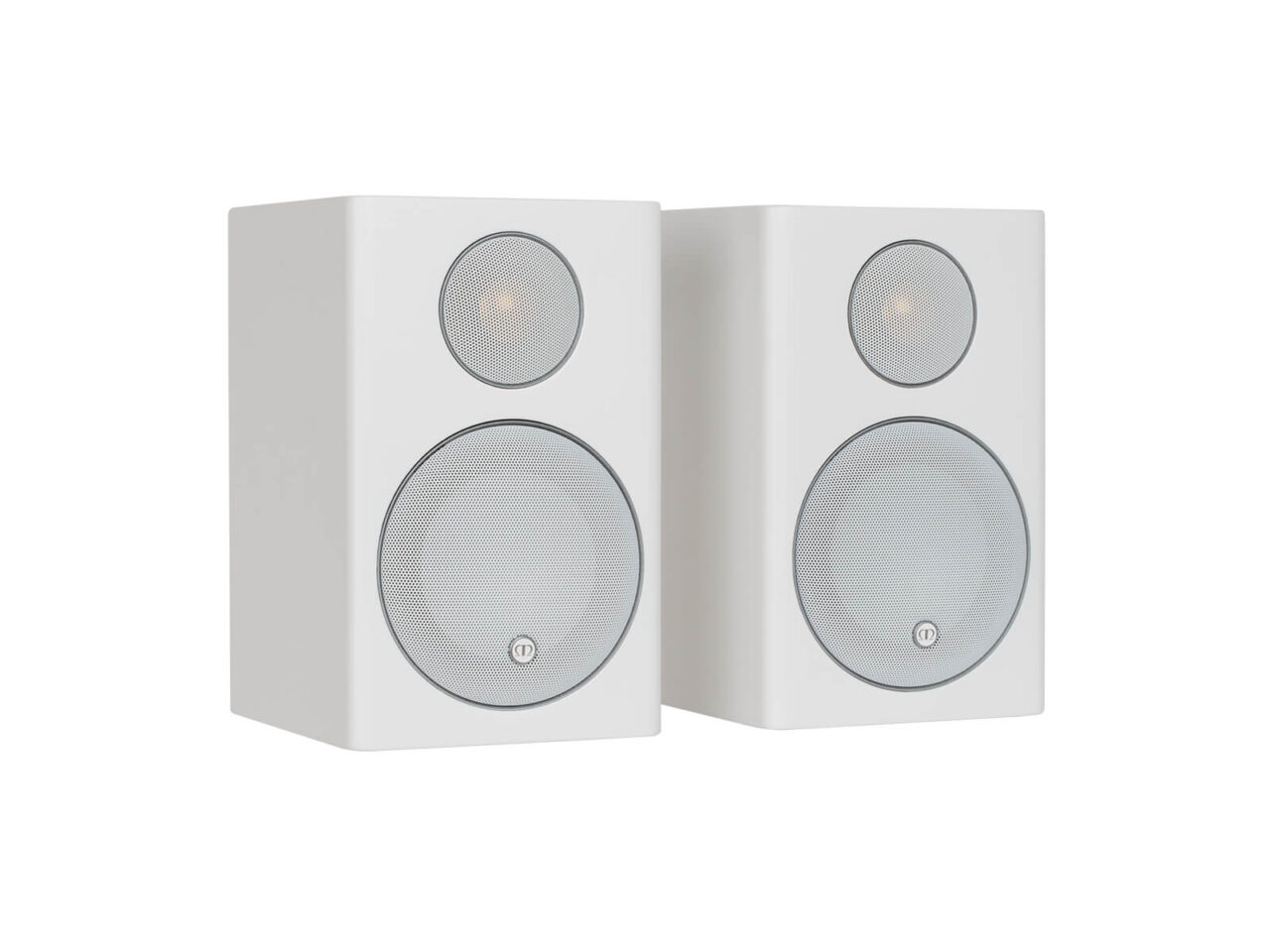 ma_radius_90_white_iso_pair